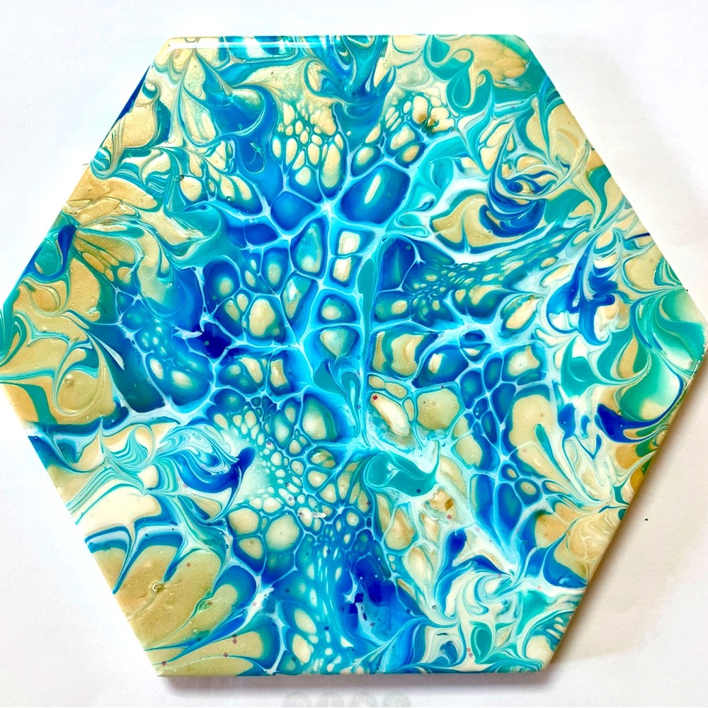 Kitchen trivet NWT for hot items